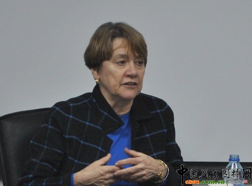 賓夕法尼亞大學(xué)設(shè)計(jì)學(xué)院院長(zhǎng)Marilyn Jordan Taylor(瑪麗蓮?約旦?泰勒)女士